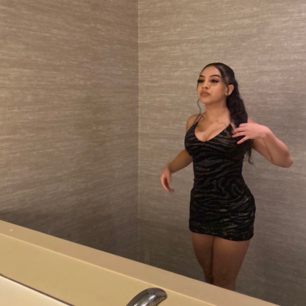 Meet your Posher, Dolly